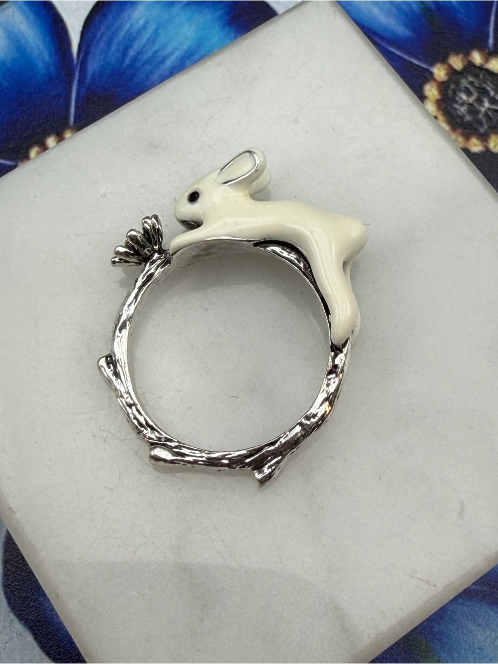 Whimsical White enamel rabbit flower ring #718 size 6.5 bunny